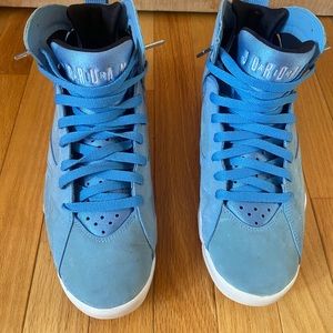 Jordan 7 Pantones